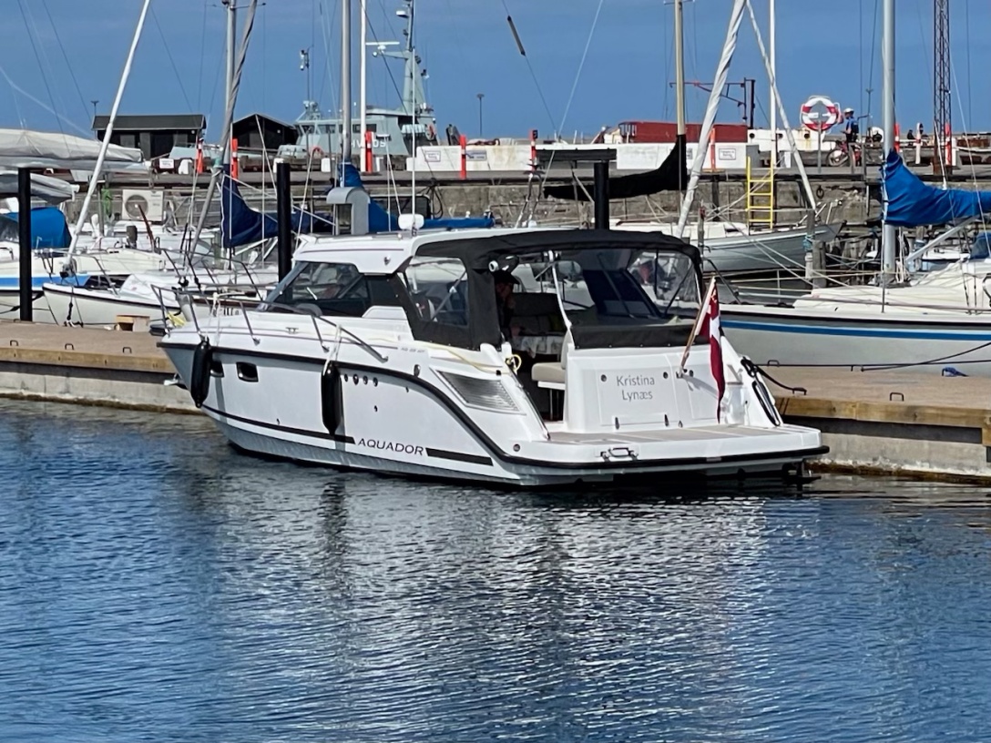Aquador 28 HT for sale