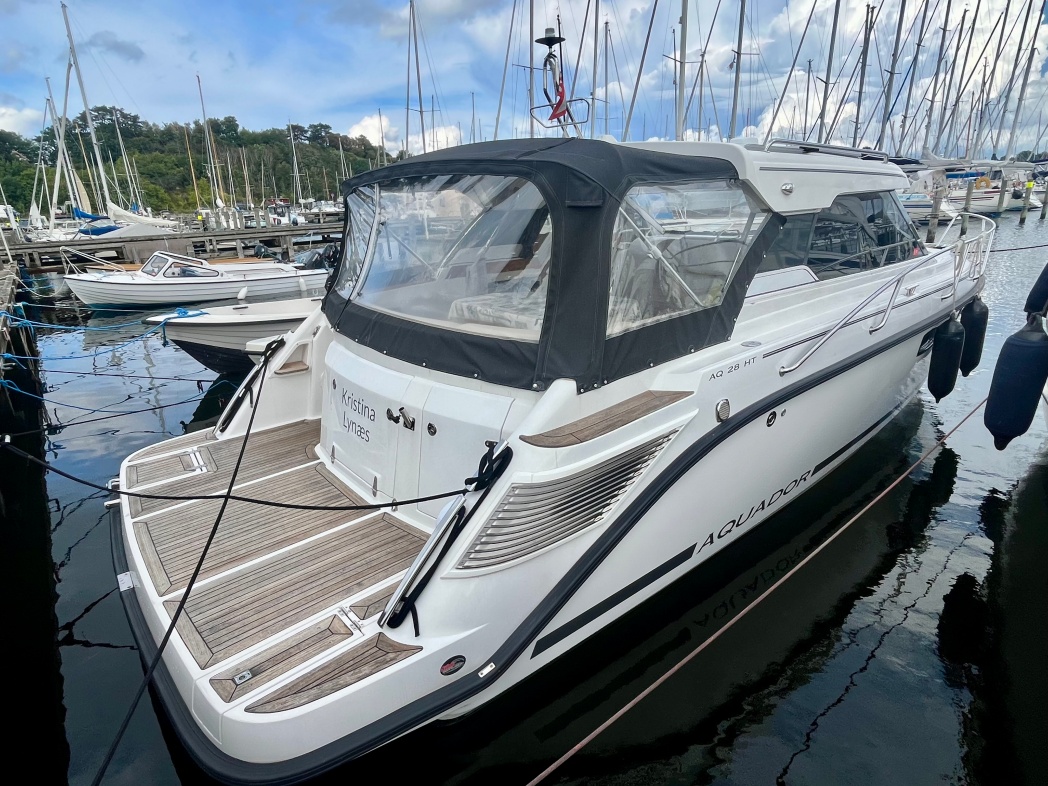 Aquador 28 HT for sale at boatery.dk