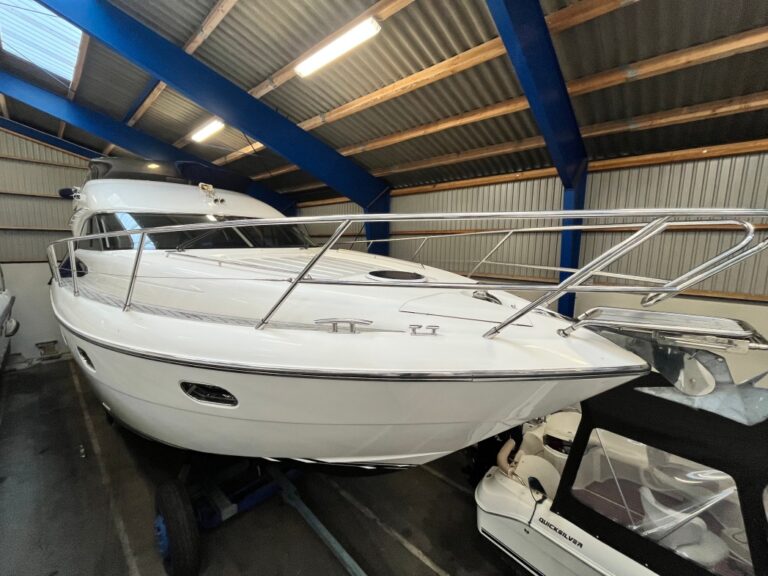 Princess 45 for sale. More info at boaters.dk