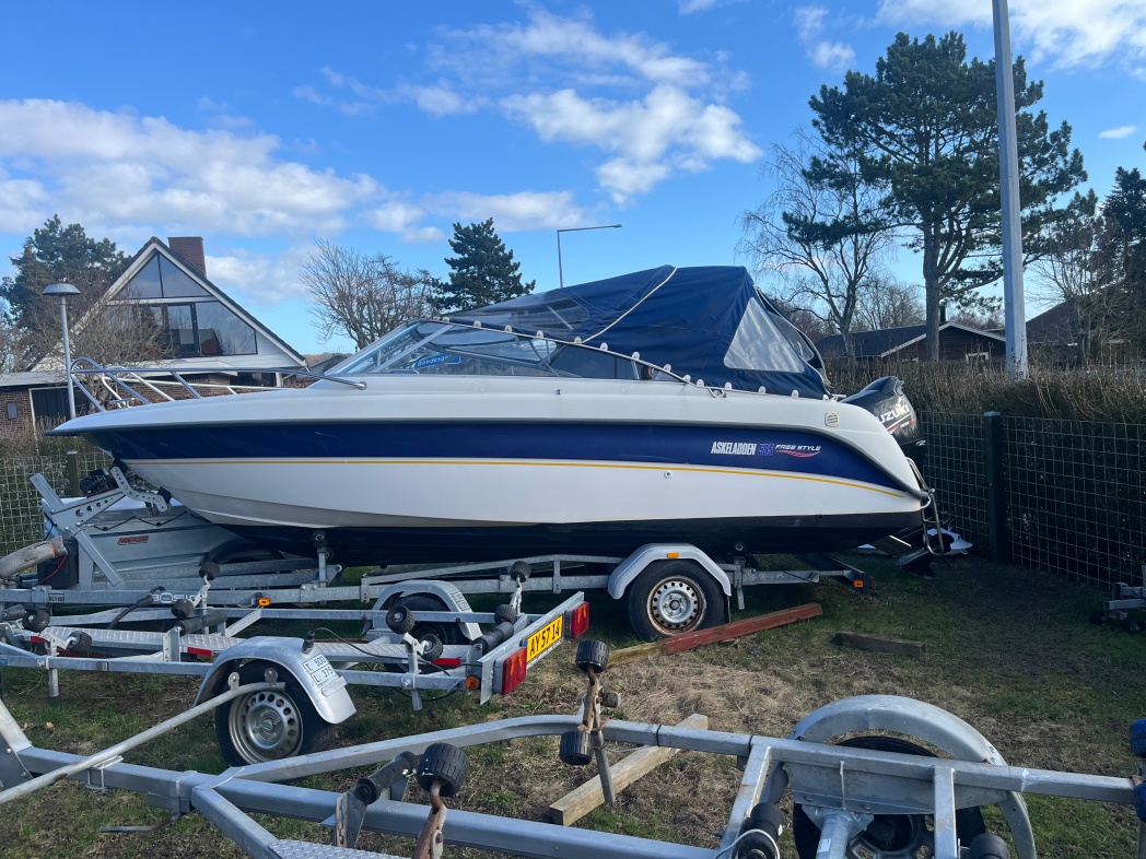 Askeladden 585 Freestyle for sale. BOATERY Yachtbroker