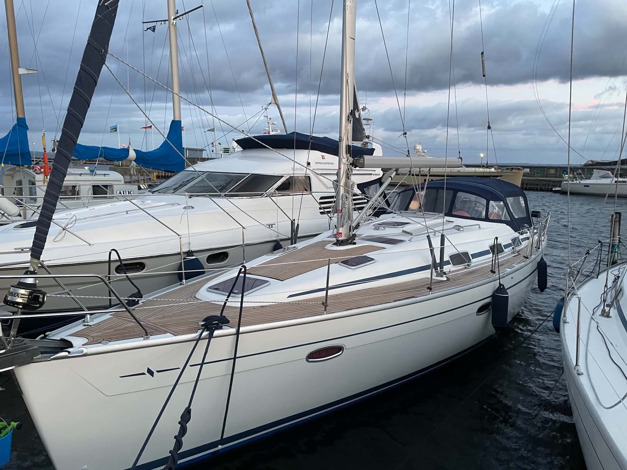 Bavaria 39 Cruiser - 3 cabin for sale